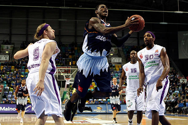 孩子们的身 孩子们的身