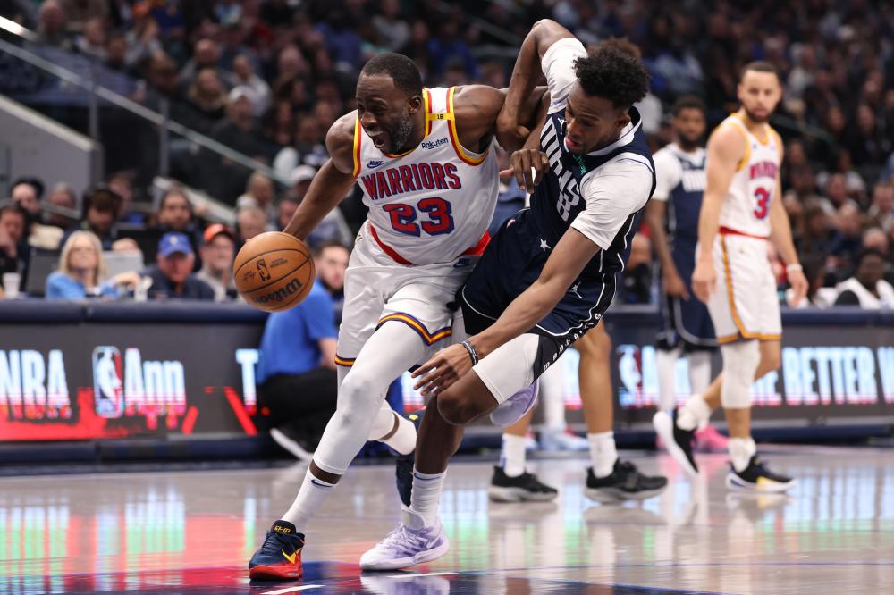 在攻防两端 在攻防两端